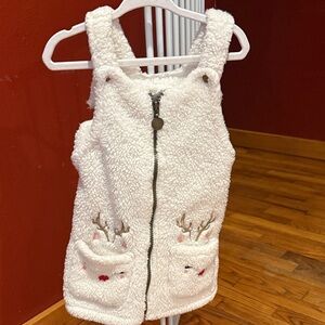 Cozy White Sherpa Vest with Deer Embroidery